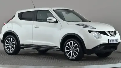 Used Nissan Juke Tekna 113 HP (83 kW) 2019 White SUV