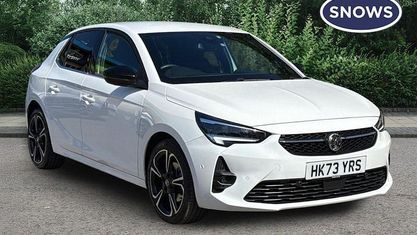 Second-hand Vauxhall Corsa Ultimate 131 CP (96 kW) 2023 Alb Hatchback