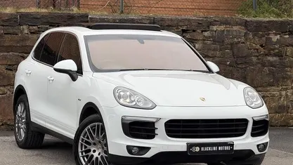 Used Porsche Cayenne 262 HP (192 kW) 2017 SUV