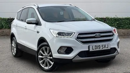 Used Ford Kuga Titanium 150 HP (110 kW) 2019 White SUV