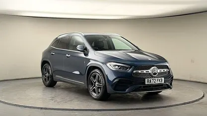 Begagnad Mercedes GLA200 AMG Line Premium 163 HK (119 kW) 2022 Blå SUV