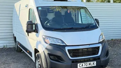 Begagnad Peugeot Boxer 140 HK (102 kW) 2022 Van
