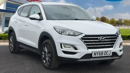 Used Hyundai Tucson SE 116 HP (85 kW) 2019 White SUV