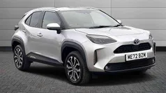 Silver Used 2022 Toyota Yaris Hybrid Design SUV | £19,750 (Fair price)
