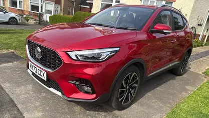 Used MG ZS Exclusive 106 HP (77 kW) 2023 Red SUV