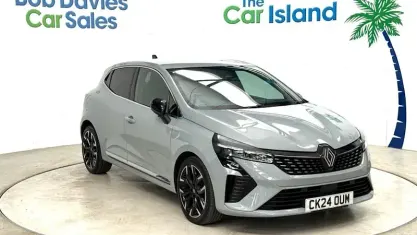 Used Renault Clio Techno 90 HP (66 kW) 2024 Grey Hatchback