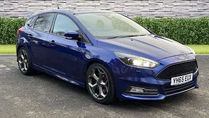 Blue Used 2015 Ford Focus ST Hatchback | £8,700 (Fair price)
