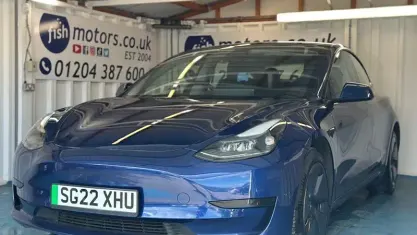 Used Tesla Model 3 Standard Range Plus 366 kW (498 HP) 2021 Blue Sedan