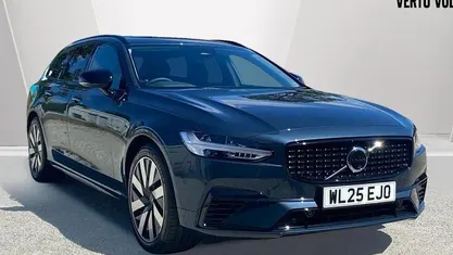 Blue Used 2025 Volvo V90 Plus Estate | £33,950 (Good price)