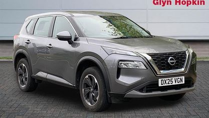 Usado Nissan X-Trail Acenta Premium 163 HP (119 kW) 2025 Cinzento SUV