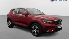 Red Used 2022 Volvo XC40 Core SUV | £23,299 (Fair price)