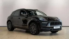Black Used 2025 Porsche Macan SUV | £71,990 (Fair price)