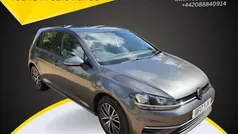 Used 2017 VW Golf VII SE Hatchback | £11,488 (Fair price)