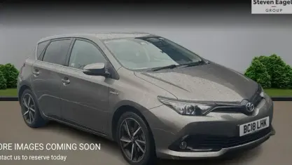 Used Toyota Auris Hybrid Design 136 HP (100 kW) 2019 Hatchback