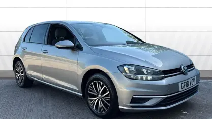 Used VW Golf VII SE 110 HP (80 kW) 2018 Silver Hatchback