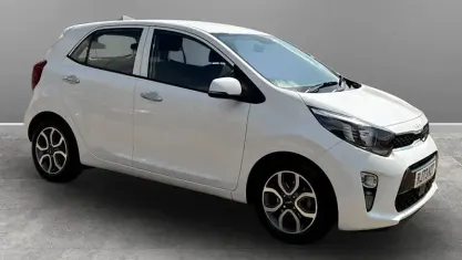 Used Kia Picanto 67 HP (49 kW) 2023 White Hatchback
