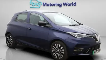 Used Renault Zoe Techno 100 kW (136 HP) 2024 Hatchback