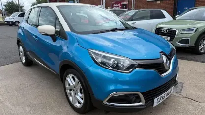 Used Renault Captur Dynamique 90 HP (66 kW) 2015 Blue SUV