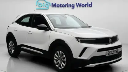 Used Vauxhall Mokka Design Edition 101 HP (74 kW) 2022 White SUV