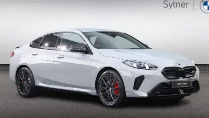 Ny BMW M235 300 HK (220 kW) 2026 Sportkupé