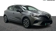 Used 2023 Renault Clio V Evolution Hatchback | £13,300 (Good price)
