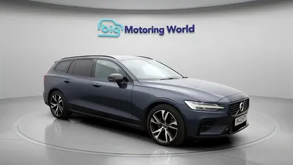 Used Volvo V60 R-Design 349 HP (256 kW) 2021 Estate