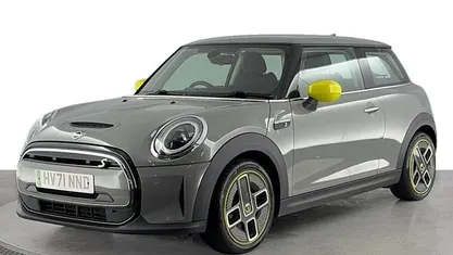 Used Mini Cooper Level 1 135 kW (184 HP) 2023 Hatchback