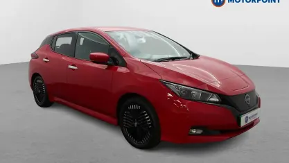 Used Nissan Leaf N-Connecta 110 kW (150 HP) 2022 Red Hatchback