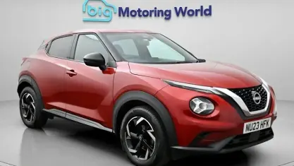 Second-hand Nissan Juke N-Connecta 114 CP (83 kW) 2023 Roșu SUV