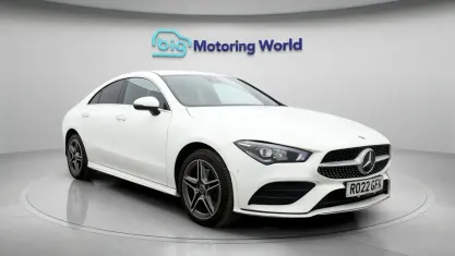 Usado Mercedes CLA250e AMG line 259 HP (190 kW) 2022 Branco Sedan