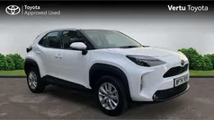 White Used 2025 Toyota Yaris Cross SUV | £23,257 (Good price)