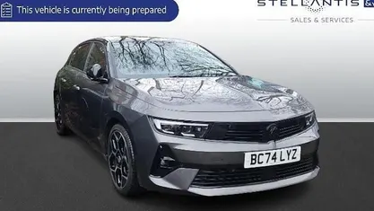 Used Vauxhall Astra Ultimate 131 HP (96 kW) 2025 Hatchback