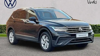 Black Used 2023 VW Tiguan Allspace Life SUV | £23,923 (Fair price)