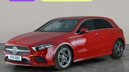 Gebraucht Mercedes A250 AMG Line Premium 224 PS (164 kW) 2019 Rot Kleinwagen