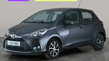 Usata Toyota Yaris 111 CV (81 kW) 2018 Grigio Utilitaria