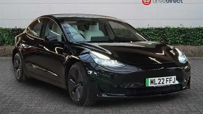 Used 2021 Tesla Model 3 Standard Range Sedan | £18,350 (Fair price)