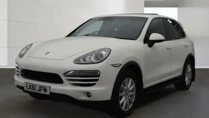Used Porsche Cayenne 245 HP (180 kW) 2011 White SUV