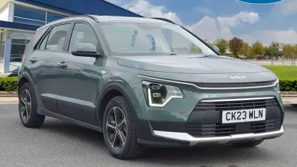 Używany Kia Niro 141 KM (103 kW) 2023 Zielony SUV