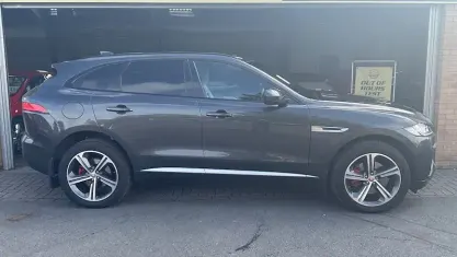 Used Jaguar F-Pace S 300 HP (220 kW) 2020 SUV