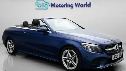 Usado Mercedes C200 AMG Line Premium 184 HP (135 kW) 2020 Azul Cabrios