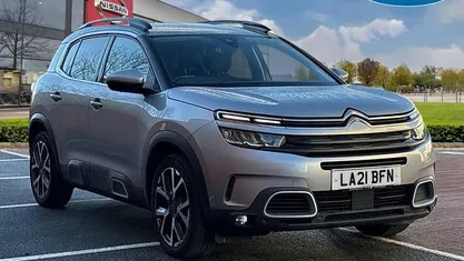 Used 2022 Citroën C5 PureTech Hatchback | £15,990 (Good price)