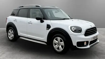 Used Mini Cooper Countryman Classic 136 HP (100 kW) 2019 White SUV