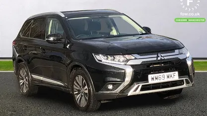 Black Used 2020 Mitsubishi Outlander SUV | £17,399 (Fair price)