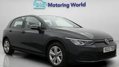 Second-hand VW Golf VIII Life 150 CP (110 kW) 2023 Hatchback