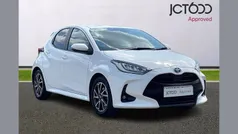 White Used 2022 Toyota Yaris Hybrid Design Hatchback | £14,213 (Fair price)