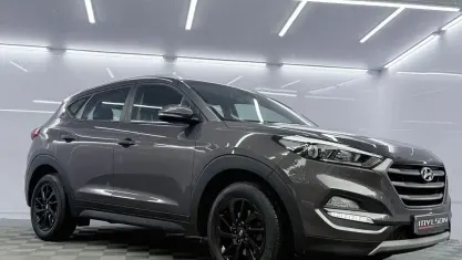 Used Hyundai Tucson SE 132 HP (97 kW) 2018 Grey SUV