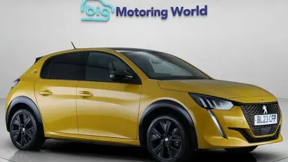 Used Peugeot e-208 GT 100 kW (136 HP) 2023 Yellow Hatchback