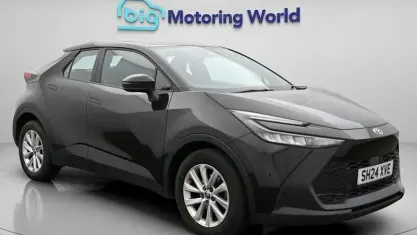 Used Toyota C-HR 140 HP (102 kW) 2026 SUV