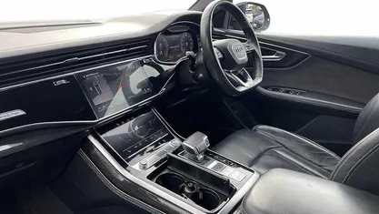 Grey Used 2020 Audi Q8 Design SUV | £41,052 (Fair price)