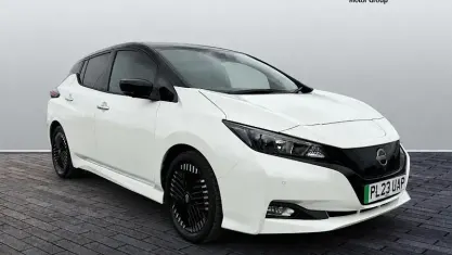 Used Nissan Leaf N-Connecta 110 kW (150 HP) 2022 White Hatchback